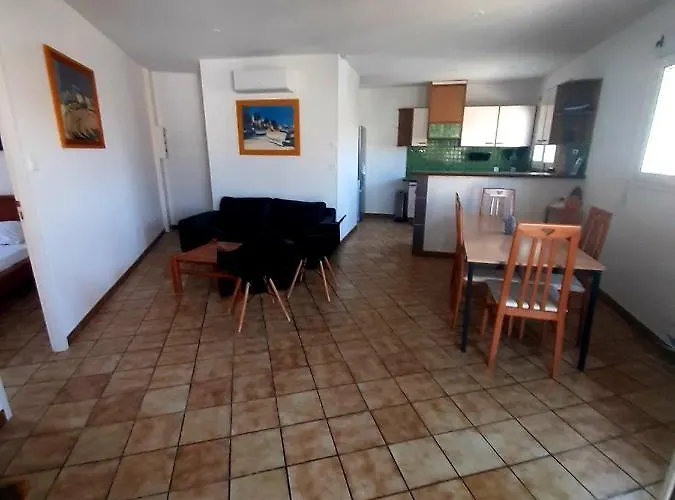 Appartement 70M2 Parking Gratuit, En Centre Ville